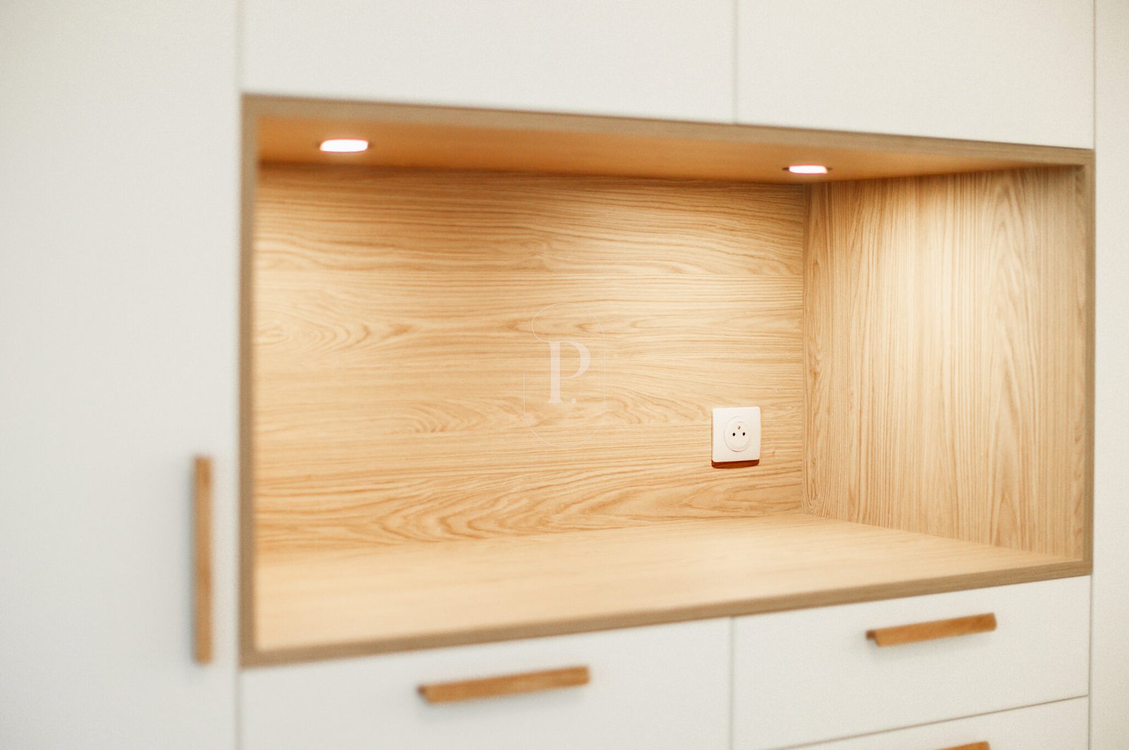 Rénovation haut de gamme d'un appartement avec étude des volumes et de solutions techniques. Réalisation de la conception et de la maitrise d'oeuvre d'un appartement sur la Côte Basque